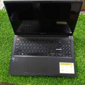 Asus Vivobook i5 12Gen 15.6