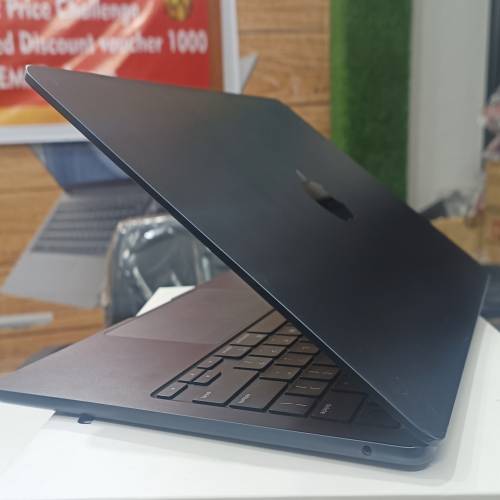 MACBOOK PRO I9 EDITING & GAMING in Delhi
